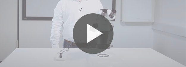 Contrasting using segmented polarization