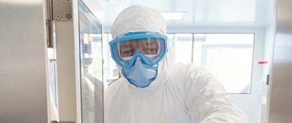 GMP Annex 1 – Selection Criteria for Protective Cleanroom Garments GMP Annex 1 – Selection Criteria for Protective Cleanroom Garments